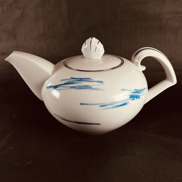 Vintage Narumi Teapot White Porcelain with Blue Scribble - Picture 1 of 14